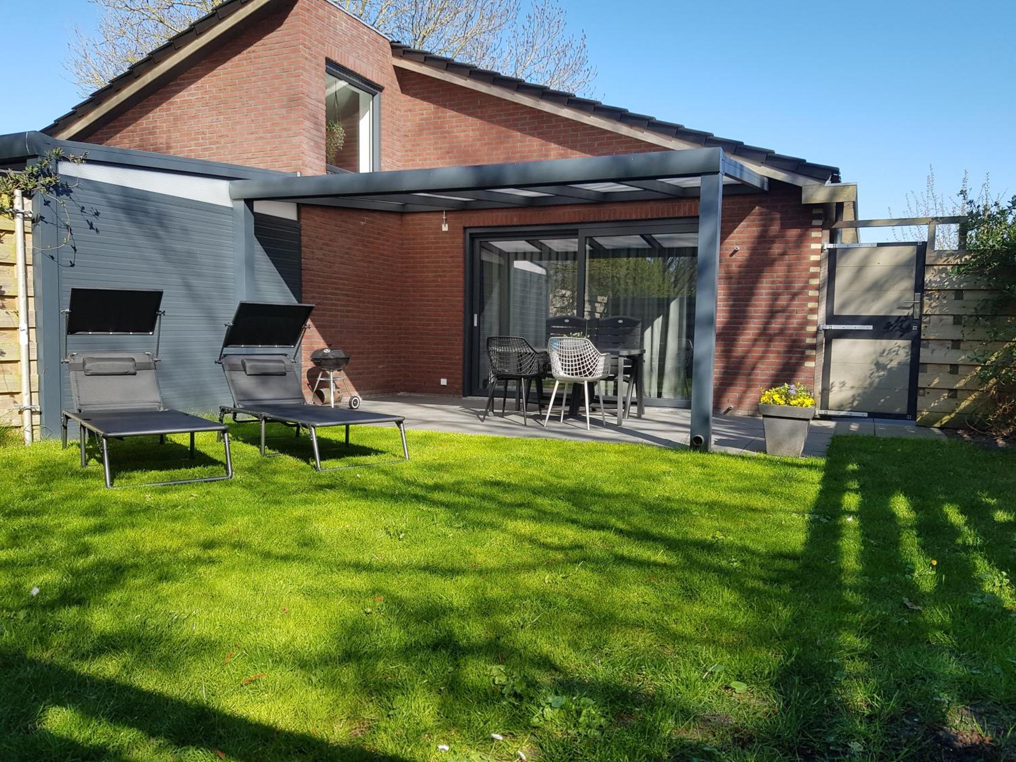 Luxe Zomerwoning Met Omheinde Tuin Voor Hond En Kinderen Dirkshorn エクステリア 写真